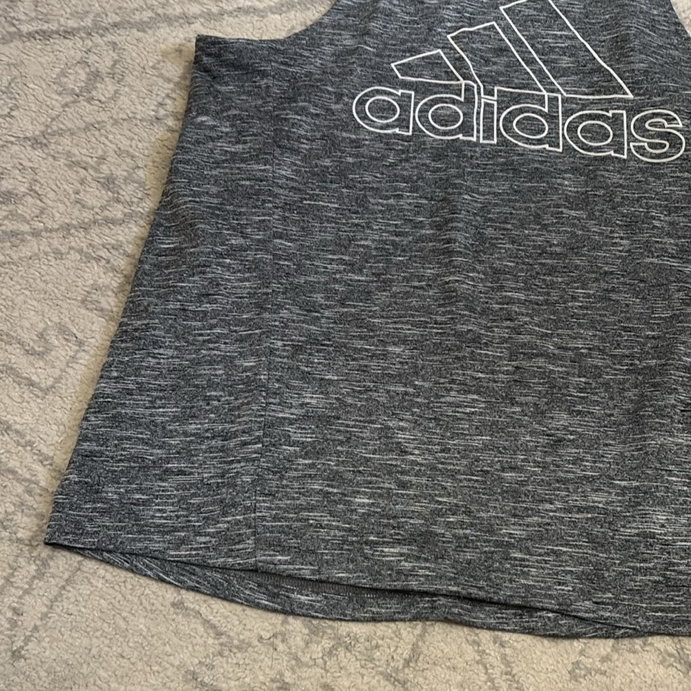✨Adidas Tank - Picture 2 of 7